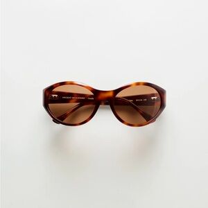 Camille in Tortoise & Cognac from Vincent Boulevard